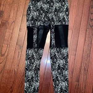 Lace Pattern Mesh Cutout Leggings